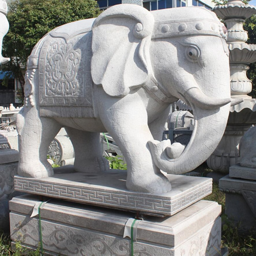 動物石雕